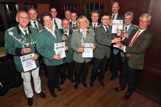 Siegerehrung und Pokalübergabe im Braustübchen der Erzquell-Brauerei in Bielstein. Foto: Christian Melzer