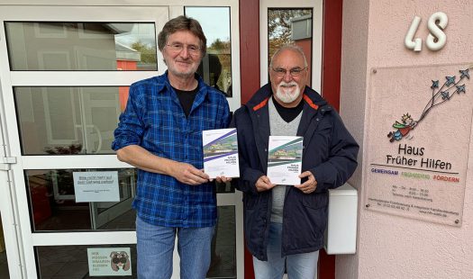 Prof. Dr. Alexandre Giffoni (re.) aus Rio Verde mit Dr. Wolfgang Wörster (li.), Leiter des Frühförder- und Beratungszentrums Haus früher Hilfen. Fotos: Verein zur Förderung und Betreuung behinderter Kinder Oberbergischer Kreis e.V.